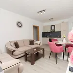 Ani דירה וודיצה