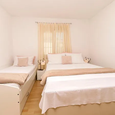 Ani Appartamento Vodice