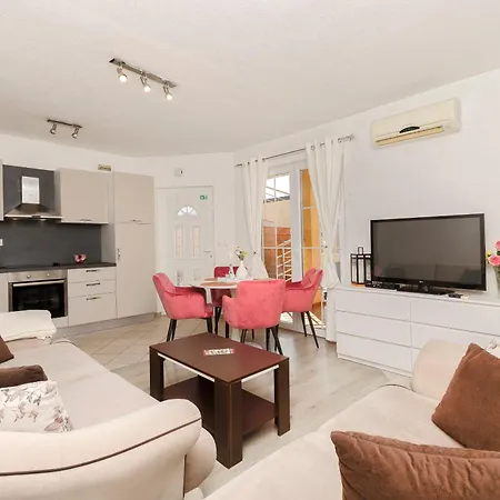 Apartment Ani *