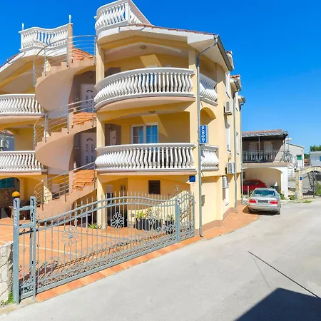 Apartment Ani Vodice